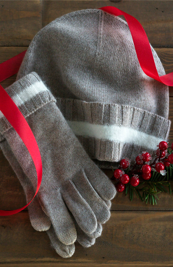 CASHMERE RIB FUZZY STRIPE CUFF SLOUCHY HAT and matching gloves in natural